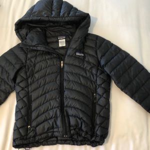 Patagonia jacket. EXCELLENT condition. Worn once